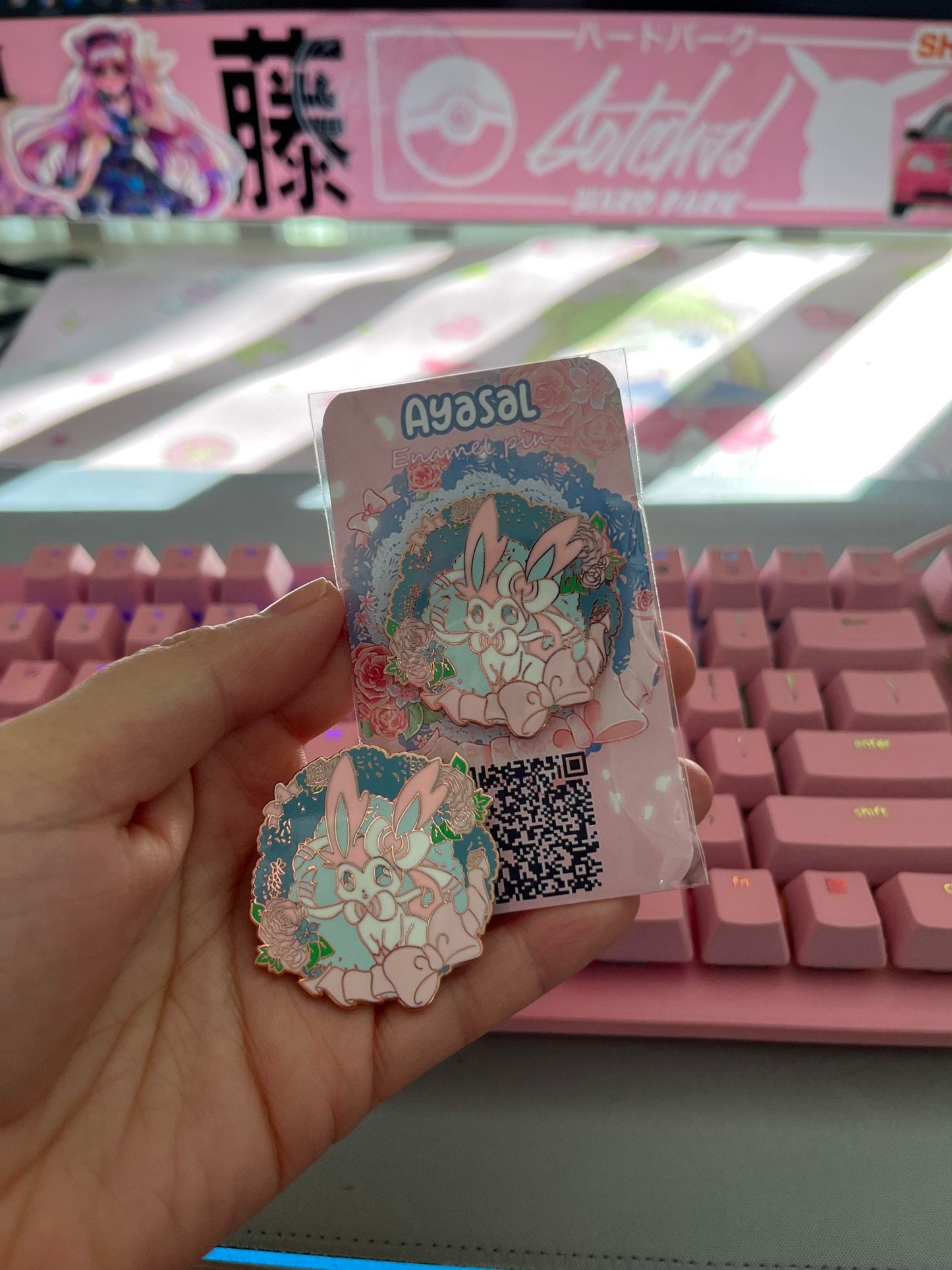 Sylveon Hard Enamel Pin Eeveelutions "Lace & Flowers" Collection 🌸