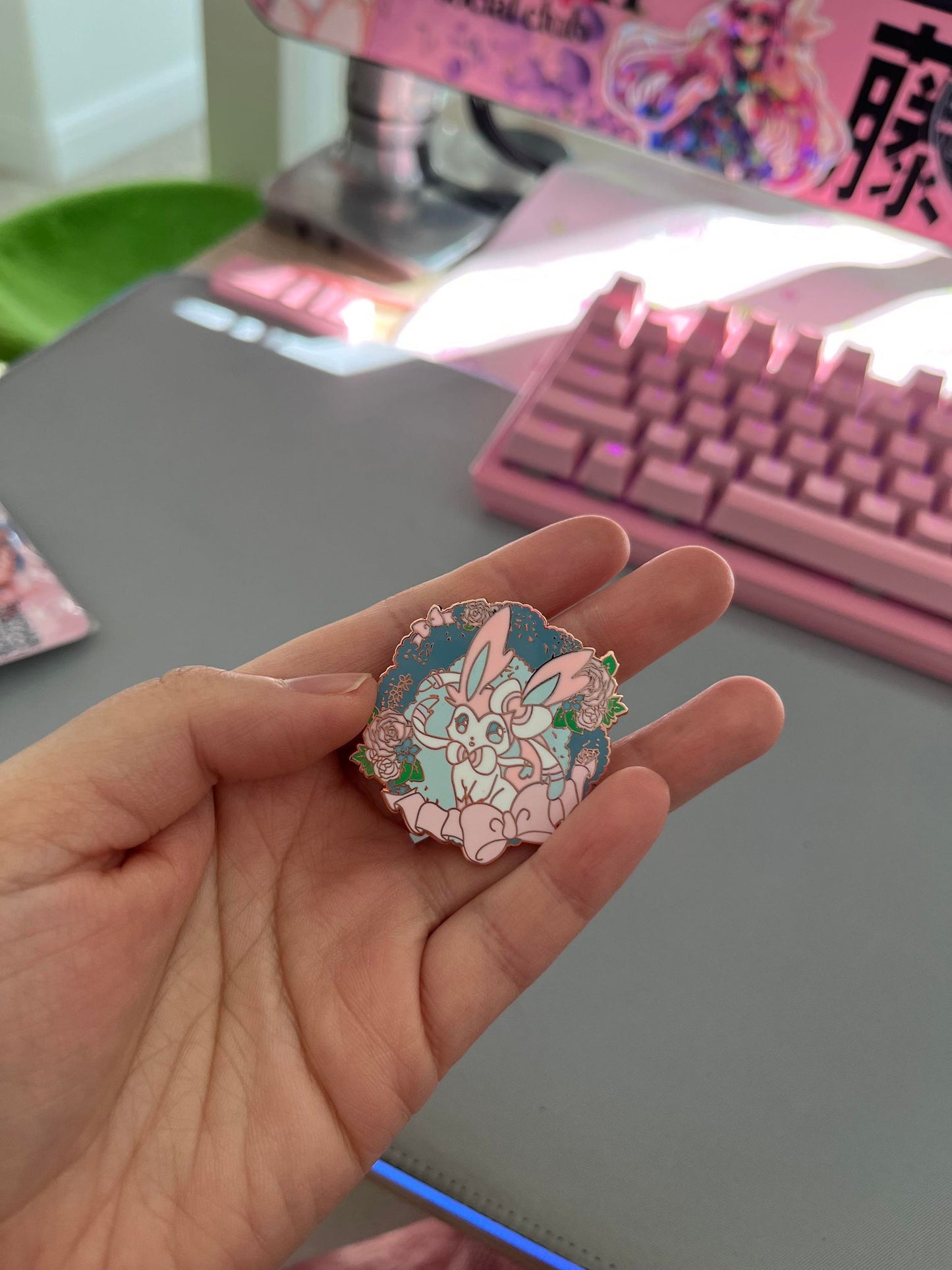 Sylveon Hard Enamel Pin Eeveelutions "Lace & Flowers" Collection 🌸