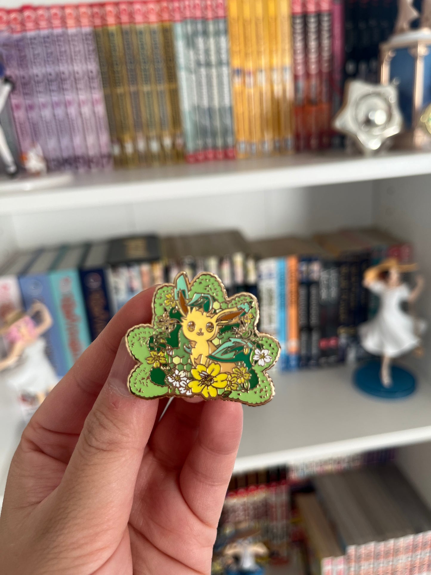 Leafeon Hard Enamel Pin Eeveelutions "Lace & Flowers" Collection