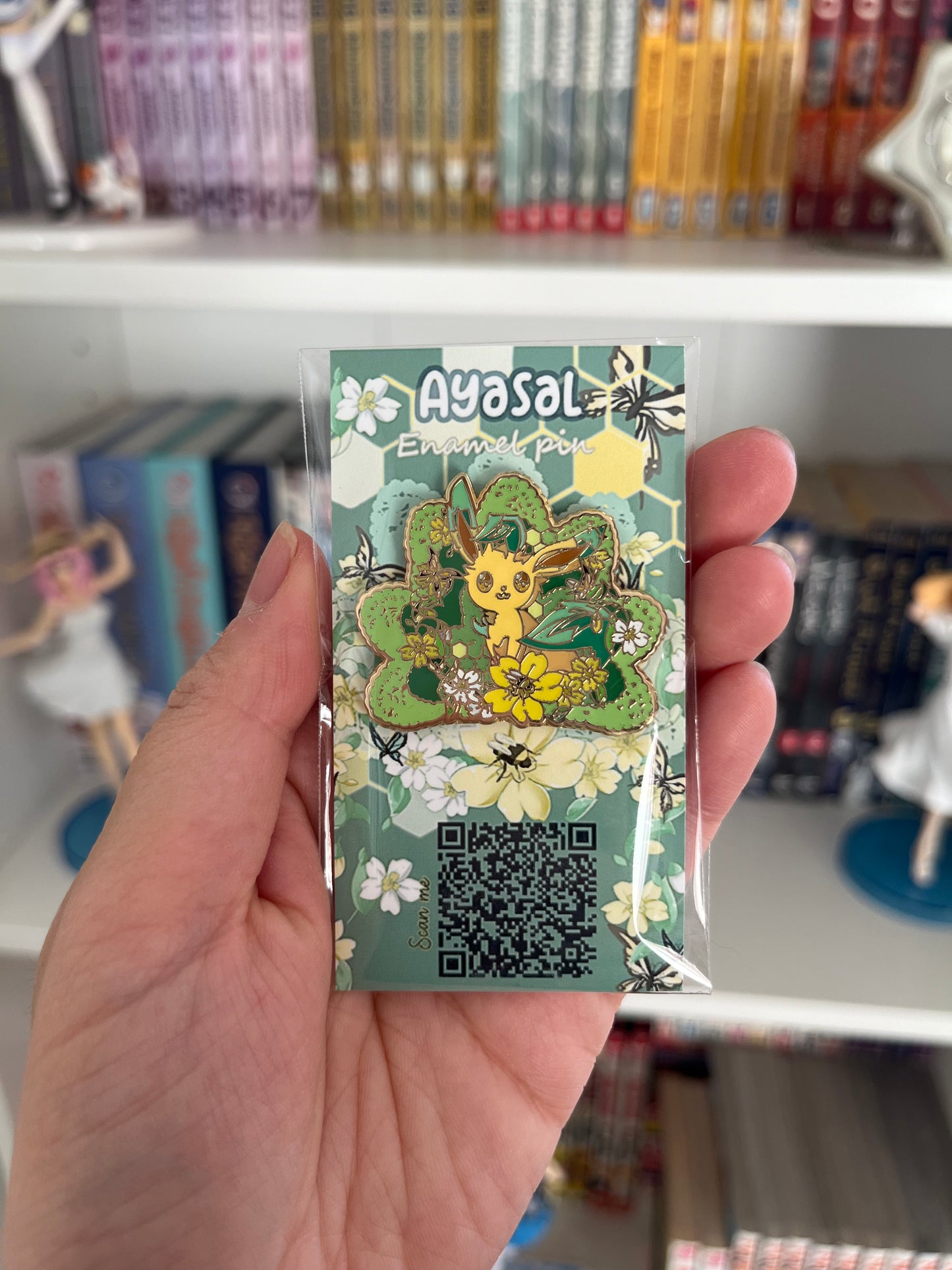 Leafeon Hard Enamel Pin  Eeveelutions  "Lace & Flowers" Collection